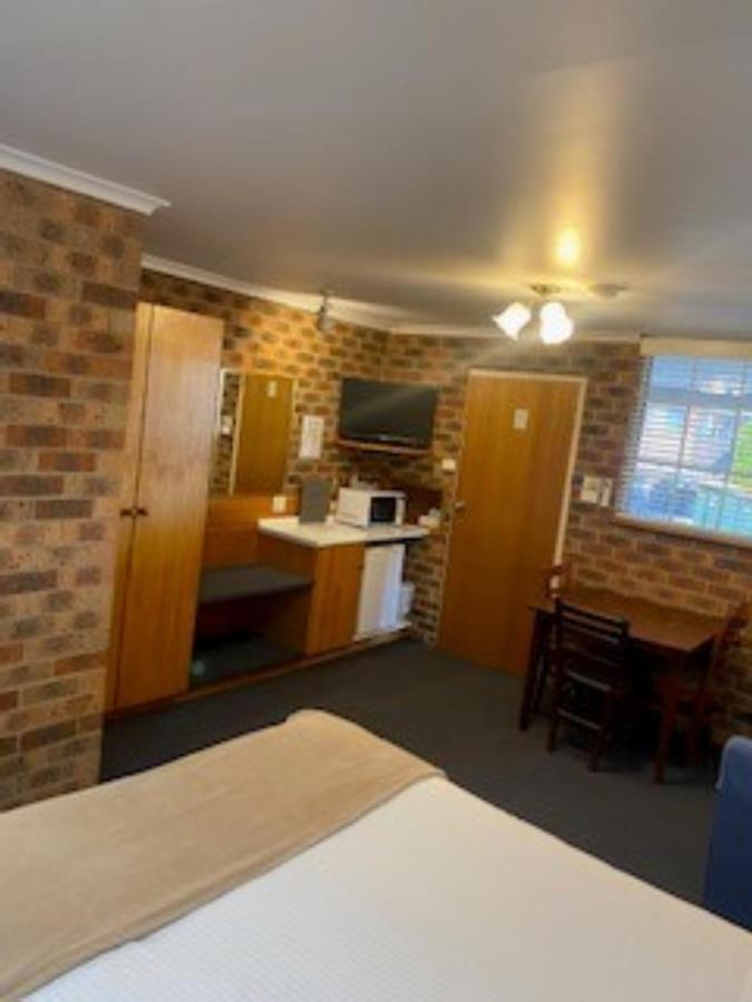 Kinross Inn Cooma Exteriör bild