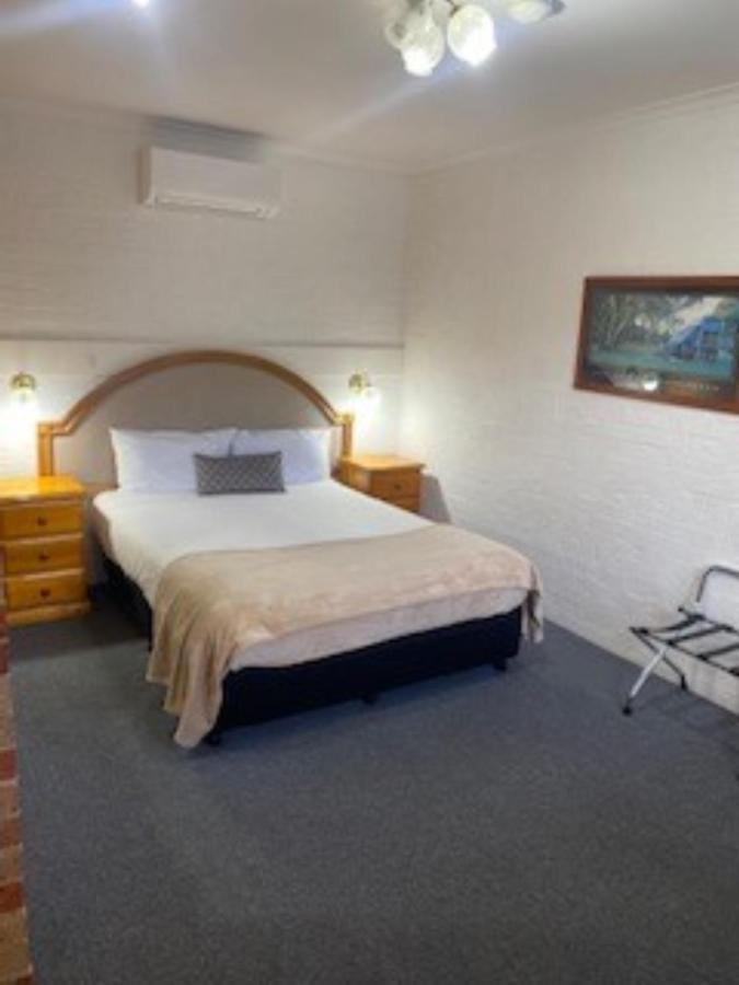 Kinross Inn Cooma Exteriör bild